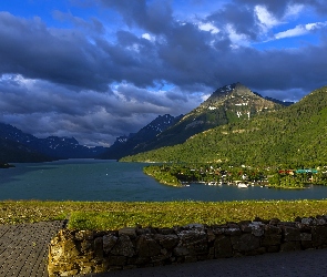 Chmury, Kanada, Jezioro, Budynki, Góry