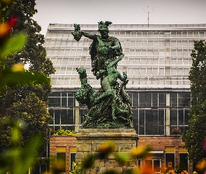 Uwolnienie Andromedy przez Perseusza, Poznań, Park Wilsona, Rzeźba, Pomnik