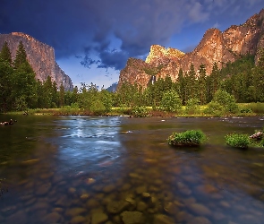 Chmury, Lasy, Stan Kalifornia, Rzeka, Góry, Stany Zjednoczone, Park Narodowy Yosemite