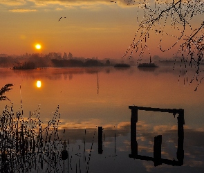Poznań, Szachty, Wschód słońca, Jezioro