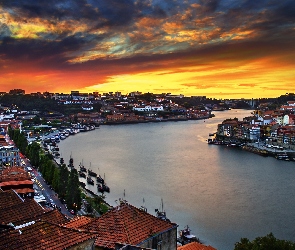 Rzeka, Porto, Miasto, Słońca, Chmury, Domy, Zachód, Potugalia