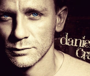 Daniel Craig