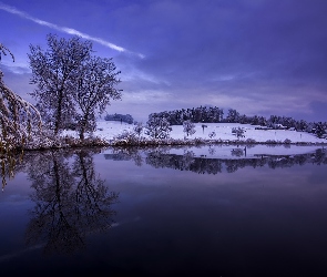 Zima, Jezioro