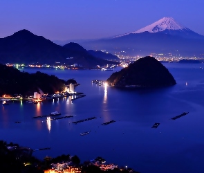 Wyspa, Wulkan, Góry, Japonia, Oświetlone, Noc, Domy, Fudżi