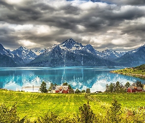 Jezioro, Norwegia, Łąki, Domy, Góry