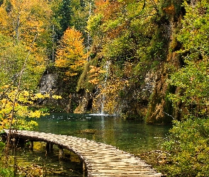 Jesień, Kładka, Wodospad, Rzeczka, Drzewa