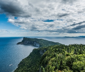 Wybrzeże, Niebo, Pochmurne, Półwysep, Zalesione