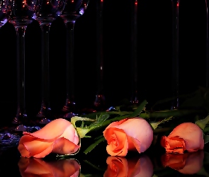 Różowe Róże, Kompozycja, Kieliszki, Odbicie