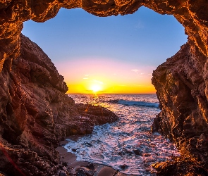 Kalifornia, Malibu, Skały, Morze, Jaskinia, Zachód Słońca