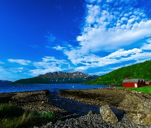 Góry, Norwegia, Domy, Lasy, Jezioro