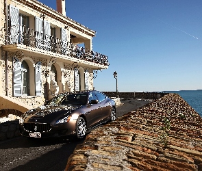 Maserati Quattroporte 31, Morze, Dom