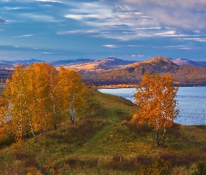 Jezioro, Ural, Brzozy, Jesień, Wzgórza
