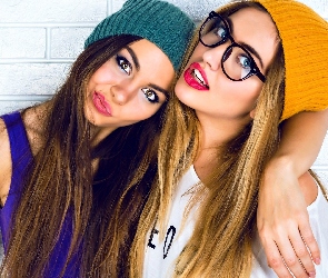 Kobiety, Okulary, Czapki, Makijaż, Dwie