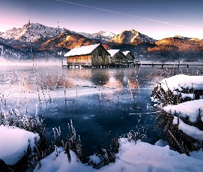 Zima, Drewniane Domki, Jezioro, Góry