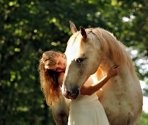 Koń, Kobieta