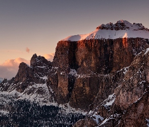 Las, Niebo, Prowincja Bolzano, Śnieg, Góry Sassolungo, Włochy, Dolomity