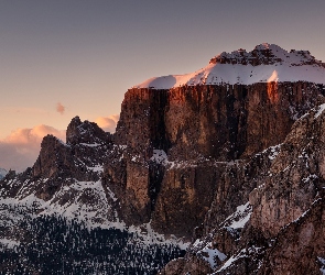 Prowincja Bolzano, Włochy, Śnieg, Góry Sassolungo, Niebo, Las, Dolomity