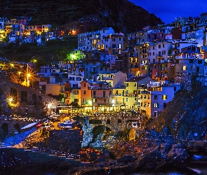 Nocą, Miasta, Manarola, Domy, Włochy, Panorama