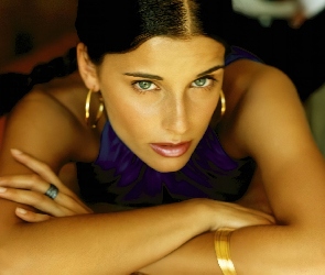 Nelly Furtado, Złote Kolczyki