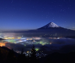 Wulkan, Japonia, Drzewa, Noc, Miasto, Mgła, Fudżi