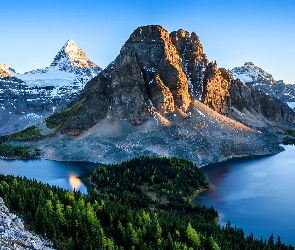 Góra Mount Assiniboine, Park prowincjonalny Mount Assiniboine Provincial Park, Kanada, Prowincja Kolumbia Brytyjska