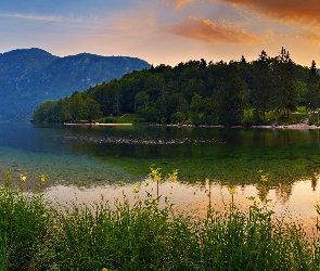 Góry, Zachód słońca, Dom, Las, Rzeka