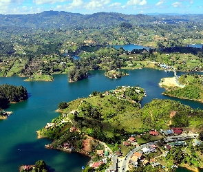 Guatapé, Wzgórza, Jeziora, Miasto, Kolumbia