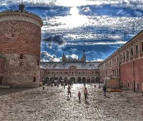 Donżon, Wieża, Lublin, Zamek w Lublinie, Polska, Dziedziniec