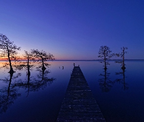 Jezioro, Pomost