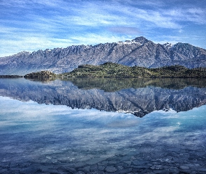 Wakatipu, Jezioro