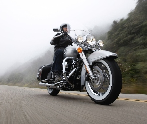 Droga, Test, Harley Davidson Road King Classic