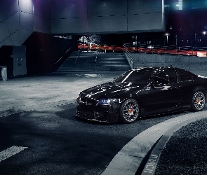 Czarne, BMW 335i