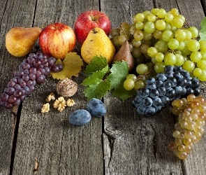 Winogrona, Śliwki, Jabłka, Orzechy, Gruszki