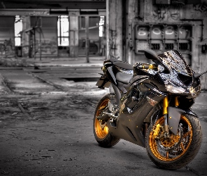 Czarny, Kawasaki ZX-6R Ninja