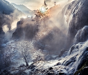 Zima, Mgła, Góry, Wodospad, Wschód słońca