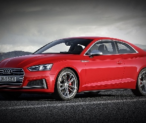 Czerwone, S5, Audi
