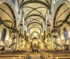 Bazylika św. Franciszka, Wnętrze