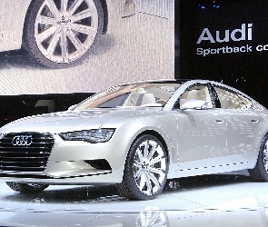 Audi A7, Wystawa, Salon