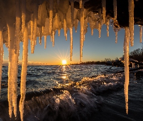 Kanada, Jezioro Ontario, Wschód słońca, Sople