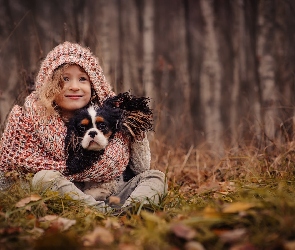 Dziewczynka, Cavalier king charles spaniel, Las