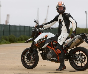 KTM 990 Supermoto