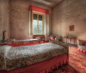Sypialnia, Okno, Fotel, Łóżka, Zaniedbana