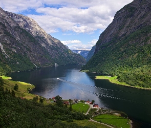 Norwegia, Góry, Fiord Naerøyfjorden