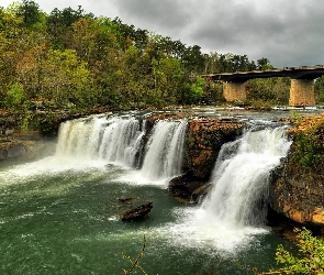 Stan Alabama, Stany Zjednoczone, Las, Most, Wodospad Little River Falls, Rzeka, Little River Canyon National Preserve