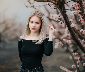 Blondynka, Wiosna, Drzewa, Kwitnące, Kobieta