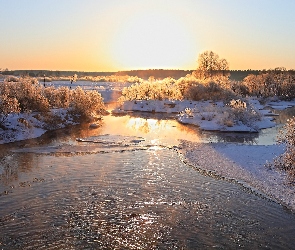 Zima, Wschód Słońca, Rzeka