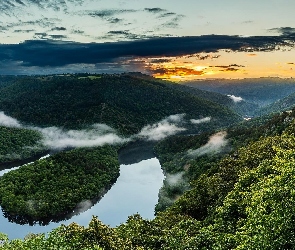 Rzeka Sioule, Mgła, Lasy, Meander, Francja