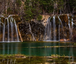 Drzewa, Wodospady, Stan Kolorado, Stany Zjednoczone, Glenwood Canyon, Jezioro Hanging Lake