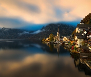 Góry, Domy, Hallstatt, Austria, Jezioro Hallstättersee, Kościół
