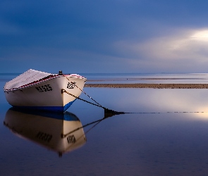 Wybrzeże, Świt, Łódki